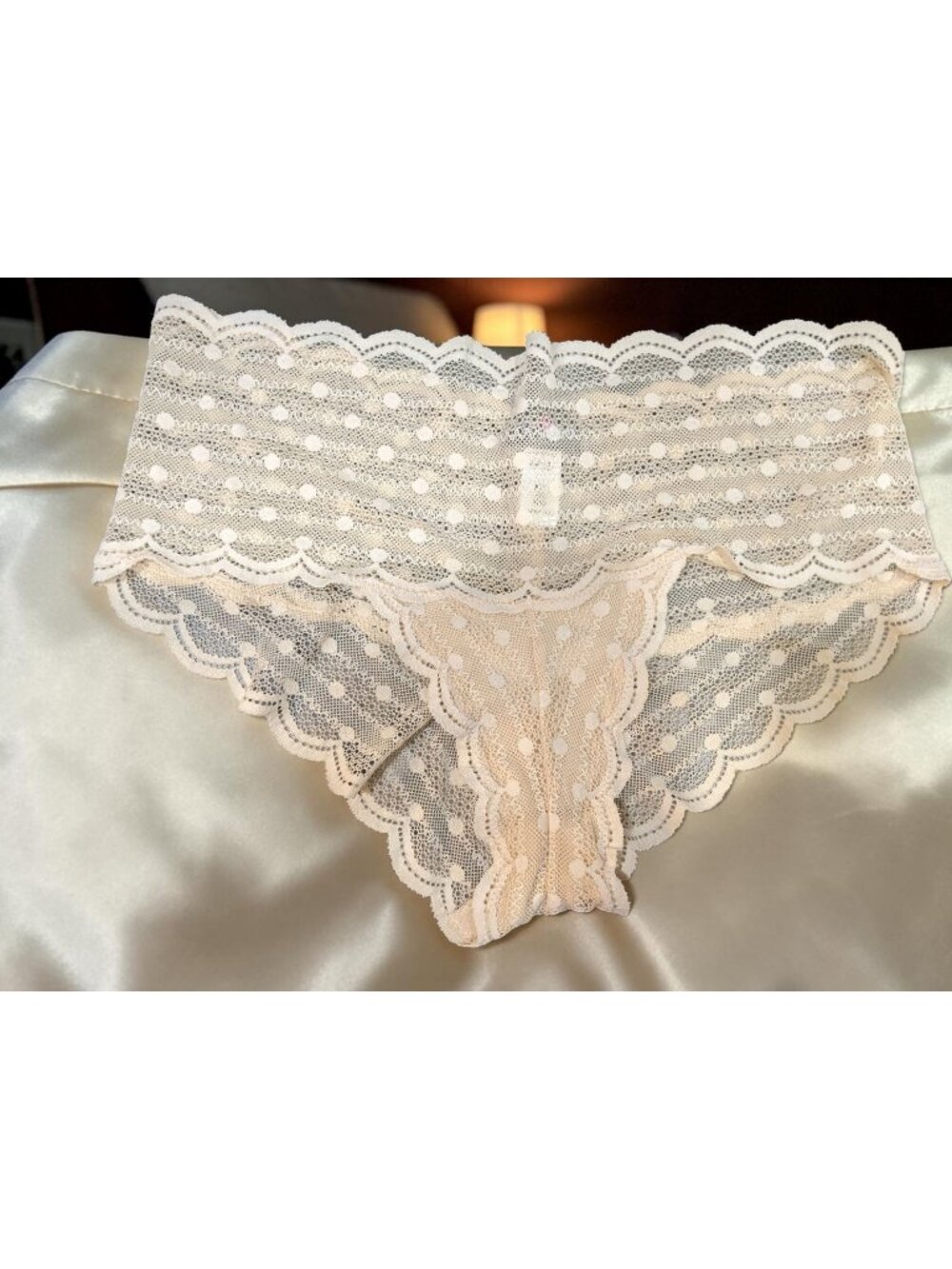 Cosabella  Lace Panty Beige Size M/L Made in Italy  NWOT!